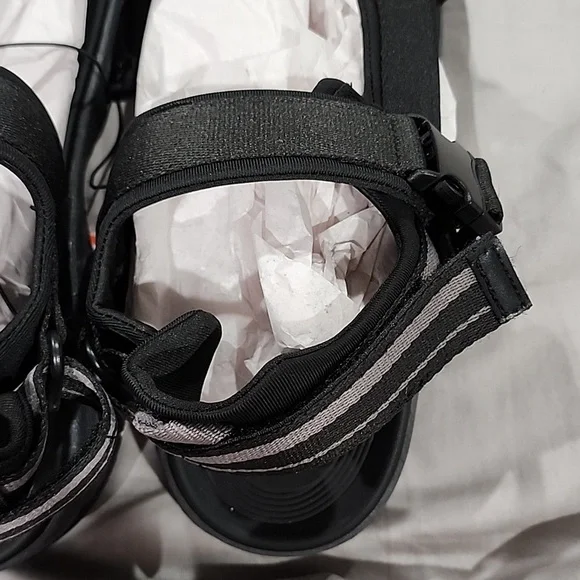 NWT men sandals size 13 black - Picture 5 of 9